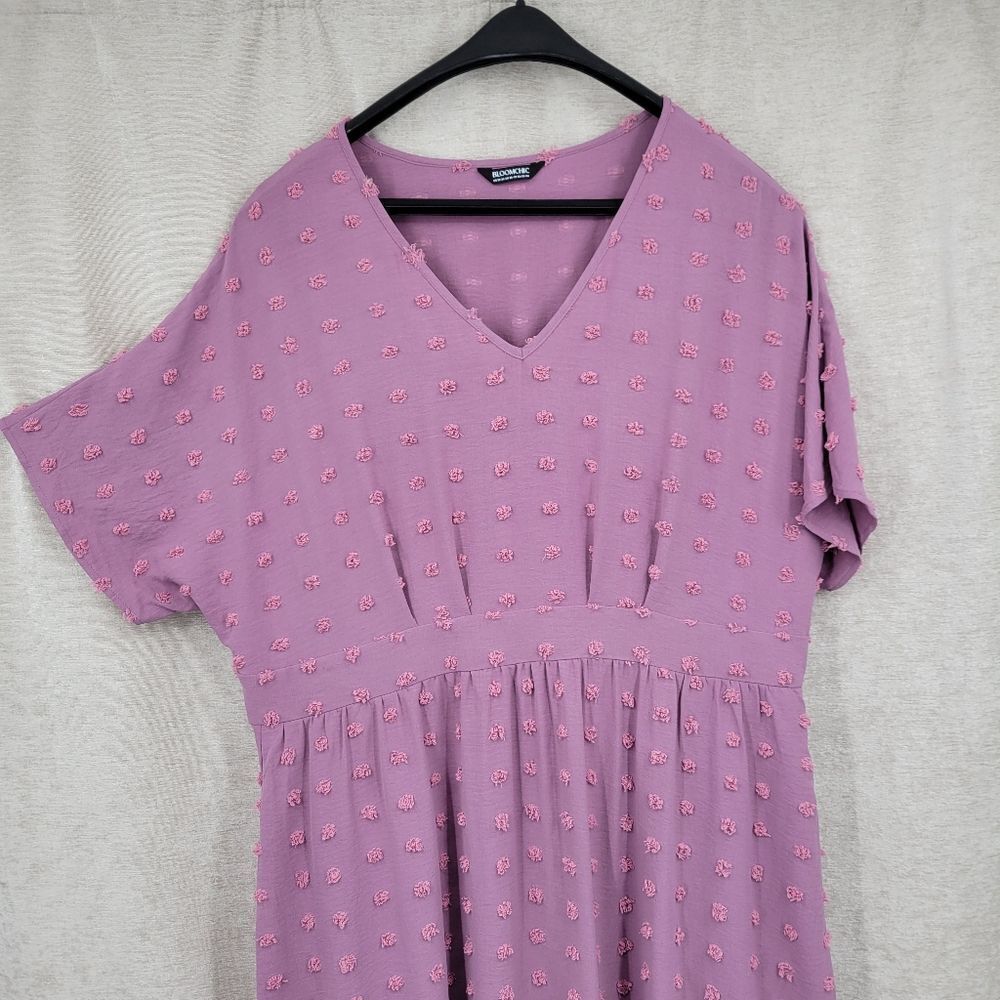 BloomChic NWT 22/24 Whimsical Lilac V-Neck Textured Midi/Maxi Dress - Picture 5 of 15